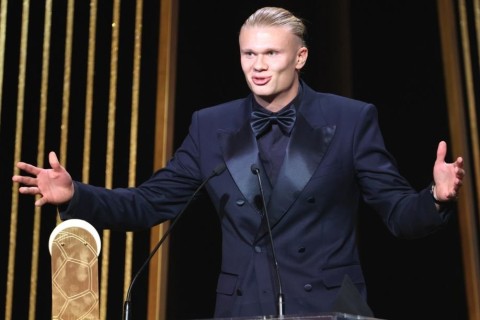 Lionel Messı wins record-extending eighth Ballon d’Or - PHOTO