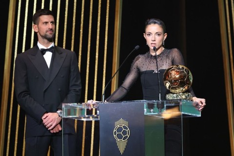 Lionel Messı wins record-extending eighth Ballon d’Or - PHOTO