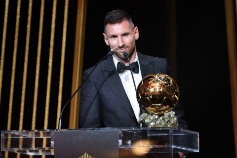Lionel Messı wins record-extending eighth Ballon d’Or - PHOTO