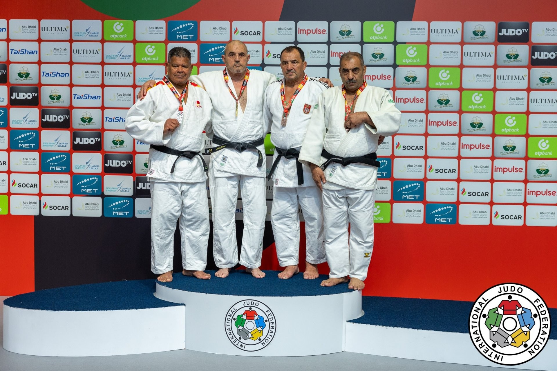 Veteran judokas won 3 medals on the first day of the World Championship