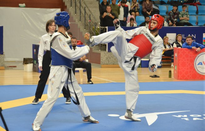 Taekvondoçularımız İordaniyaya təlim-məşq toplanışına yollanıb