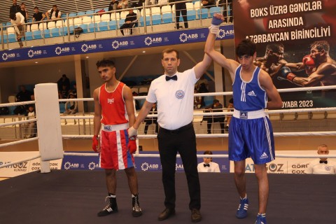 Boks üzrə Azərbaycan birinciliyində 6 çəkidə 43 döyüş baş tutub - FOTO