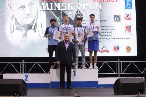Azərbaycan boksçuları Minskdə 10 medal qazanıb - FOTO