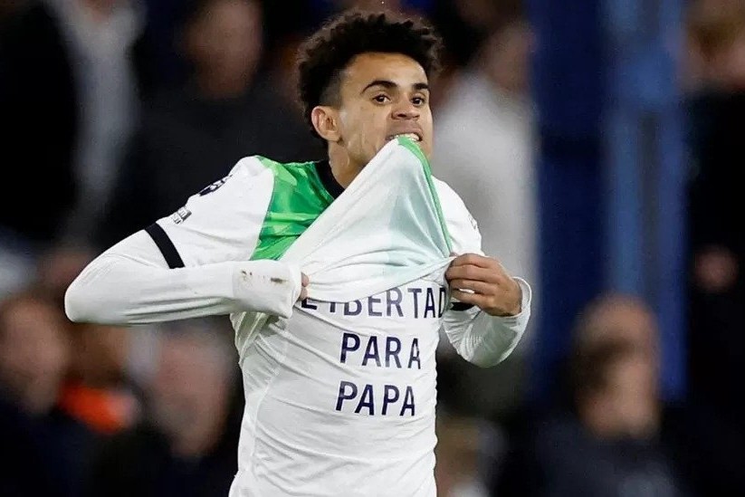 Footballer Díaz begs father's ELN kidnappers to free him