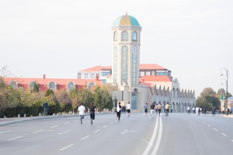 Naxçıvanda Zəfər Gününə həsr olunmuş kros qaçışı keçirilib - FOTO