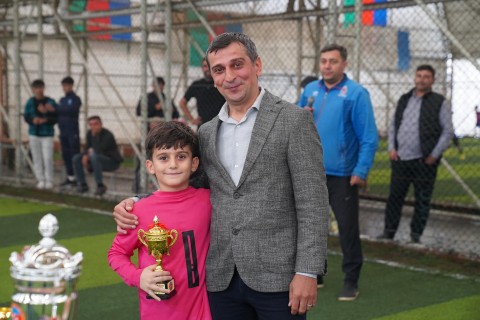 Определились победители футбольного турнира "Кубок Победы" - ФОТО