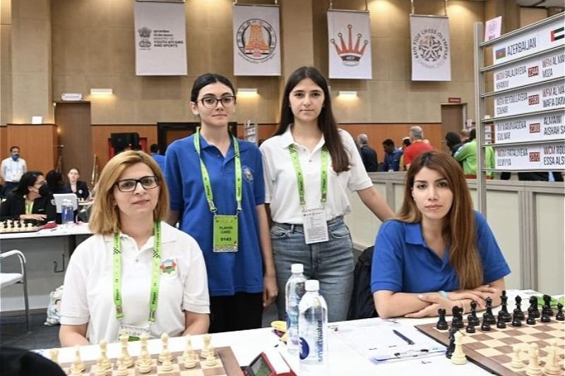 Kişi şahmatçılardan gözlənilməz start, qadınlar Sloveniyanı məğlub ediblər