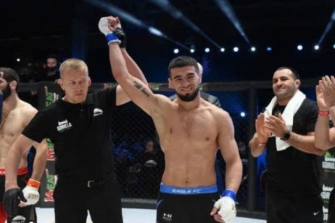 Ramin Sultanov “Eagle FC”in yeni çempionu olub