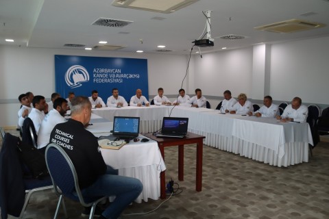 Kayak və kanoe növü üzrə məşqçilər üçün seminar keçirilir