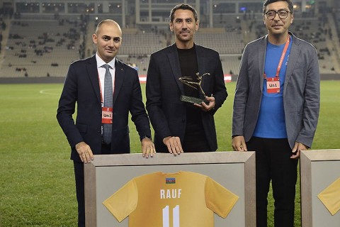 Veteran futbolçular təltif edilib - FOTO