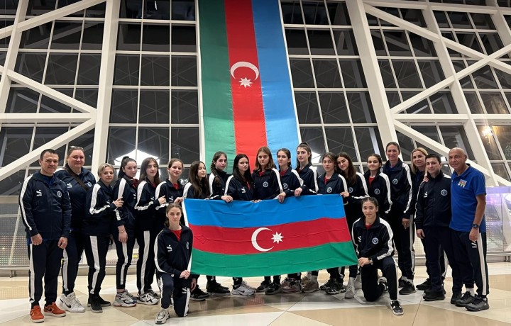 Сборная Азербайджана отправилась в Латвию