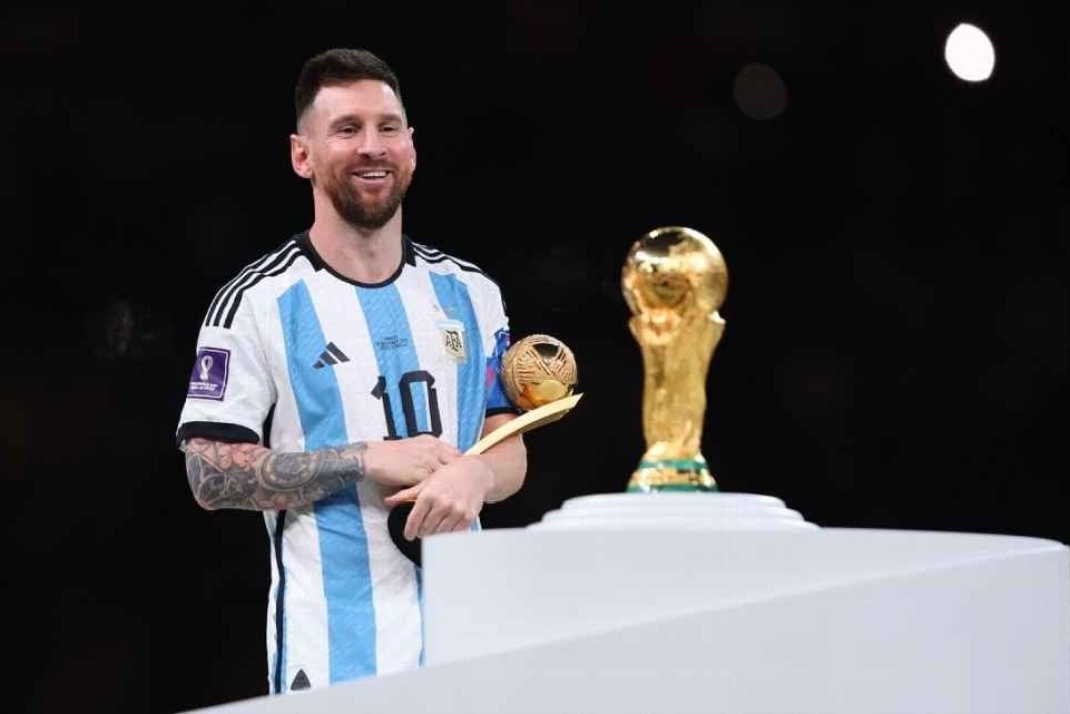 Messi's World Cup jerseys will be auctioned