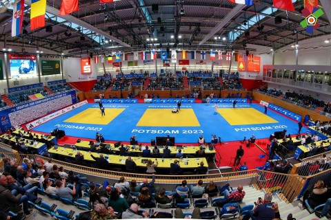 Hakimimiz Avropa çempionatında 2 medal döyüşünü idarə edib