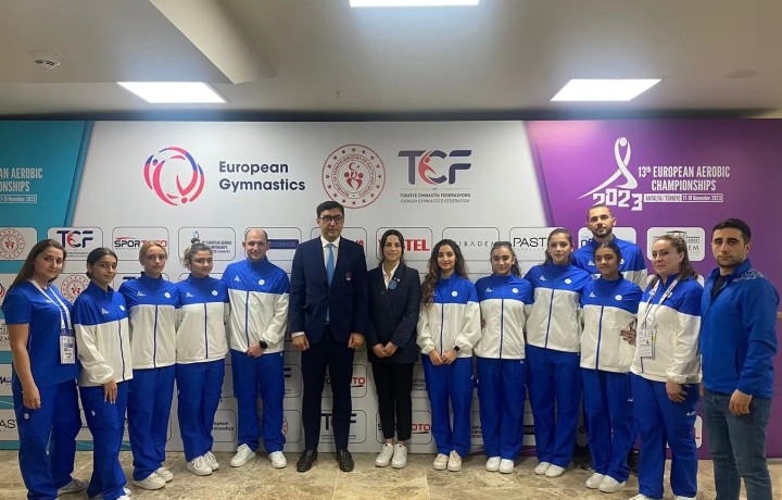 Fərid Qayıbov Antalyada Azərbaycan nümayəndə heyəti ilə görüşüb
