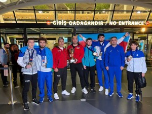 Азербайджанские боксеры, установившие рекорд на чемпионате Европы, вернулись на родину - ФОТО