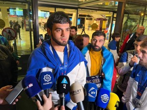 Азербайджанские боксеры, установившие рекорд на чемпионате Европы, вернулись на родину - ФОТО