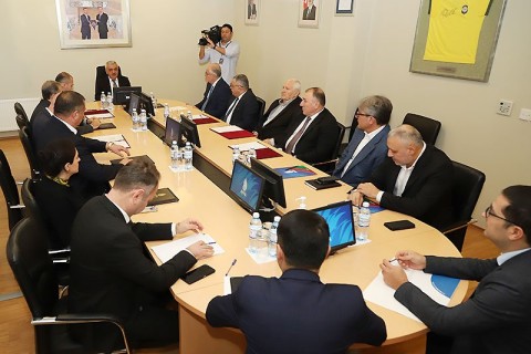 Millimizin baş məşqçi postuna namizədlərlə bağlı xüsusi işçi qrupu yaradılacaq - FOTO