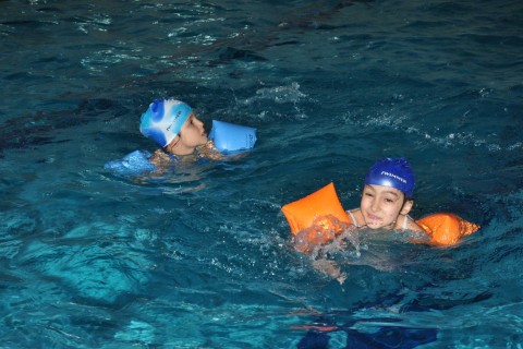 “Üzməyi öyrənək” layihəsi bölgələrdə - FOTO