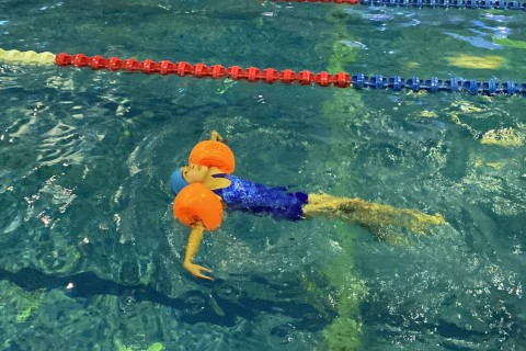 “Üzməyi öyrənək” layihəsi bölgələrdə - FOTO