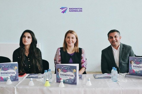 Məktəbllilərə badminton üzrə nümunəvi çıxışlar keçirilib - FOTO