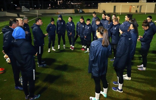 Женская сборная начала тренировки на Кипре - ФОТО