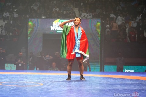 Güləşçilərimiz dünya çempionatının ilk günündə 4 qızıl medal qazanıb - YENİLƏNİB - FOTO