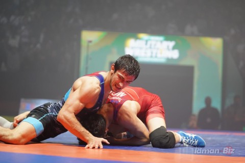 Güləşçilərimiz dünya çempionatının ilk günündə 4 qızıl medal qazanıb - YENİLƏNİB - FOTO