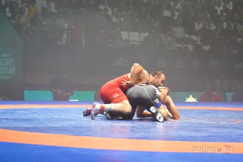 Güləşçilərimiz dünya çempionatının ilk günündə 4 qızıl medal qazanıb - YENİLƏNİB - FOTO
