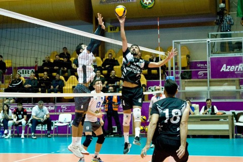 Lider “Neftçi”yə tay-brekdə qalib gəlib