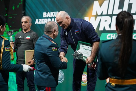 Sərbəst güləş üzrə millimiz dünya çempionu olub - FOTO