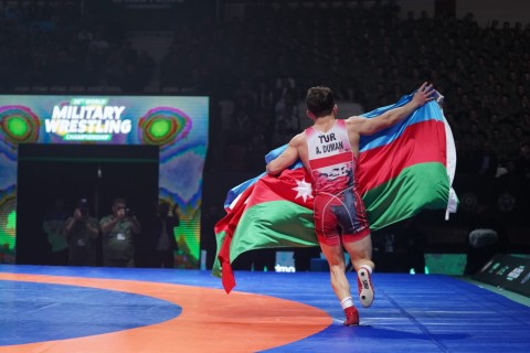 Азербайджанские борцы завоевали 11 медалей на чемпионате мира - ФОТО
