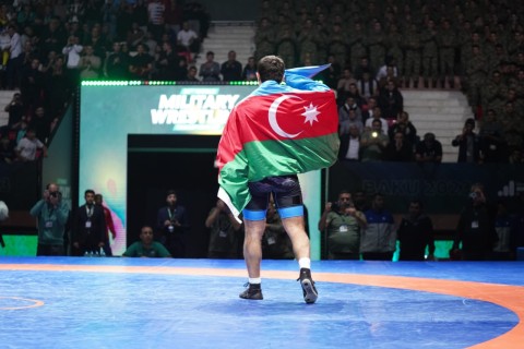 Азербайджанские борцы завоевали 11 медалей на чемпионате мира - ФОТО