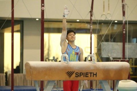 Azərbaycan çempionatı və açıq Bakı birinciliyində ilk günə yekun vurulub - FOTO