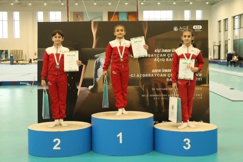 Первые награждения заключительного дня чемпионата Азербайджана по спортивной гимнастике - ФОТО