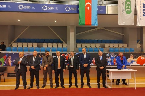 Samir Hüseynov: "İnanırıq ki, komandamız Fransadan qızıl medalla dönəcək" - FOTO