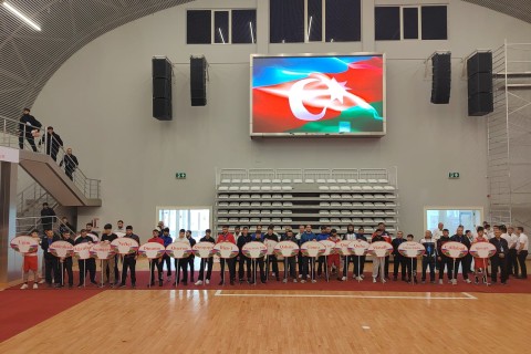 Samir Hüseynov: "İnanırıq ki, komandamız Fransadan qızıl medalla dönəcək" - FOTO