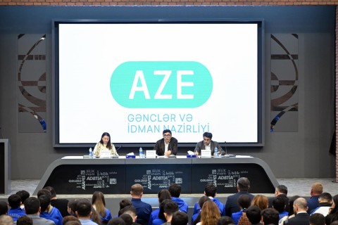 Fərid Qayıbov uğur qazanan idmançılarla görüşüb - FOTO