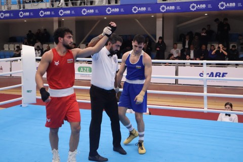 Dünya çempionumuz 1 illik fasilədən sonra yenidən Azərbaycan çempionatında
