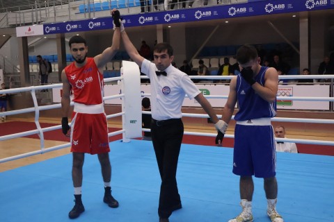 Dünya çempionumuz 1 illik fasilədən sonra yenidən Azərbaycan çempionatında
