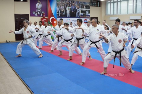 Hitoshi Kasuya, 9th degree black belt, at a seminar in Baku - PHOTO
