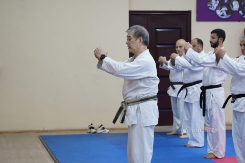 Hitoshi Kasuya, 9th degree black belt, at a seminar in Baku - PHOTO