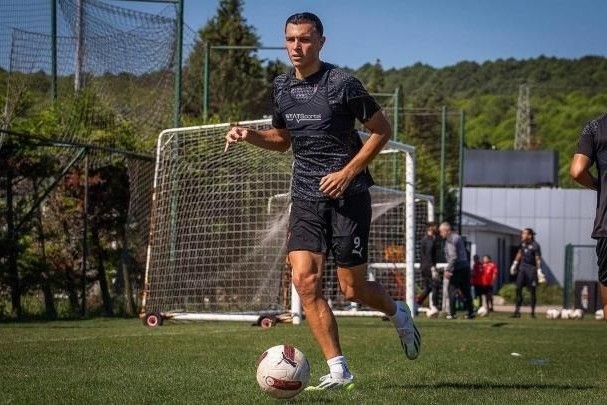 Penaltini qaçıran Renat "Hatayspor"u xalsız qoyub