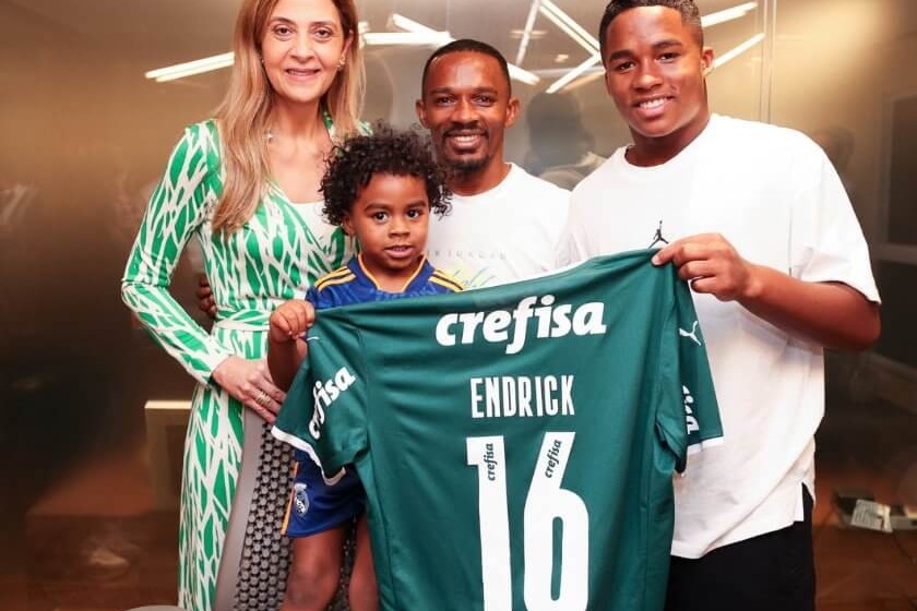 Endrick agreed with "Chelsea" before "Real", but...