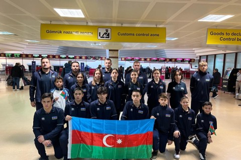 2 üzgüçümüz beynəlxalq turnirin final mərhələsində