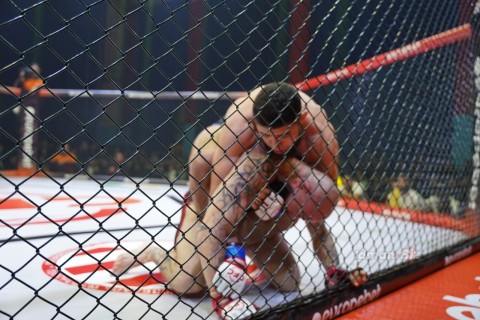 Rear naked choke from Azerbaijani MMA fighter - PHOTO