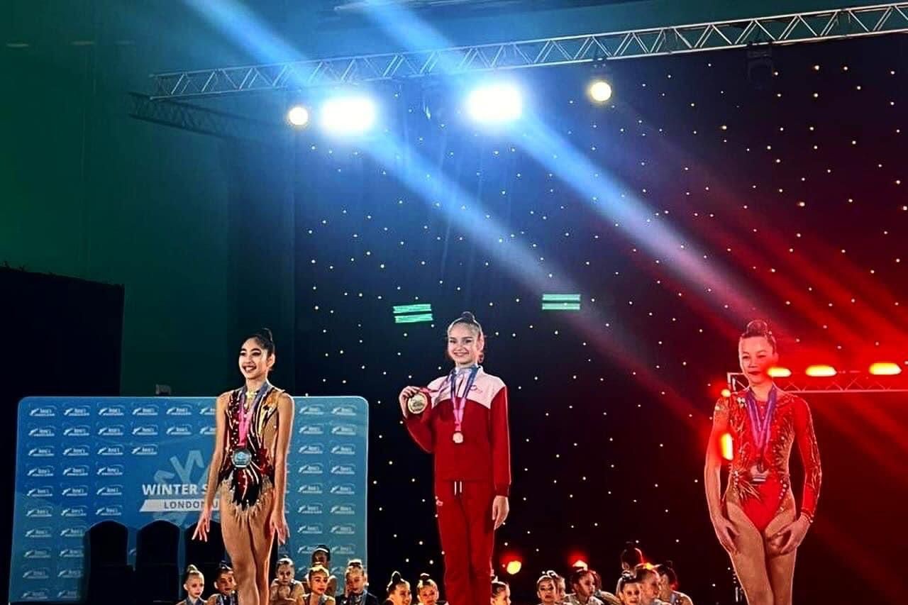 Azerbaijani gymnasts won 6 gold and 1 silver medals in London - PHOTO