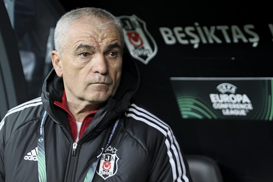 "Beşiktaş"dan Rıza Çalımbayla 10 günlük müqavilə