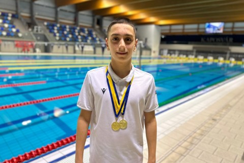 4 gold and 1 silver medals from the Azerbaijani swimmers in the international tournament - PHOTO