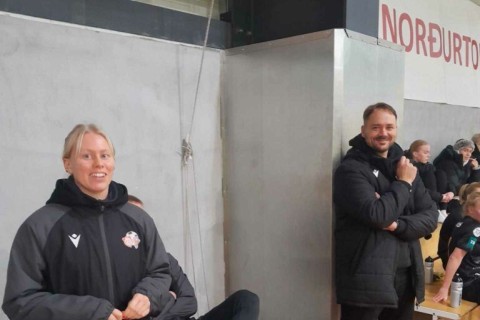 İslandiyada futbol turnirini azərbaycanlı hakim qızı ilə birlikdə idarə edib - FOTO