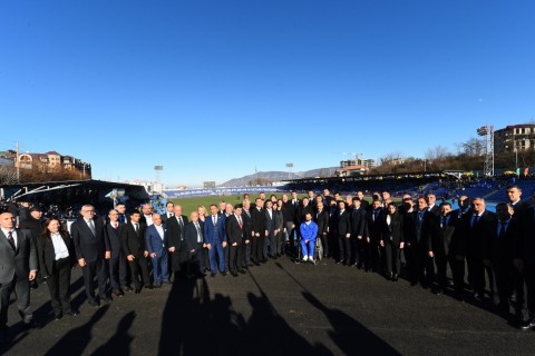 Prezident Xankəndidə idman ictimaiyyətinin təltif edilmiş nümayəndələri ilə görüşüb - FOTO
